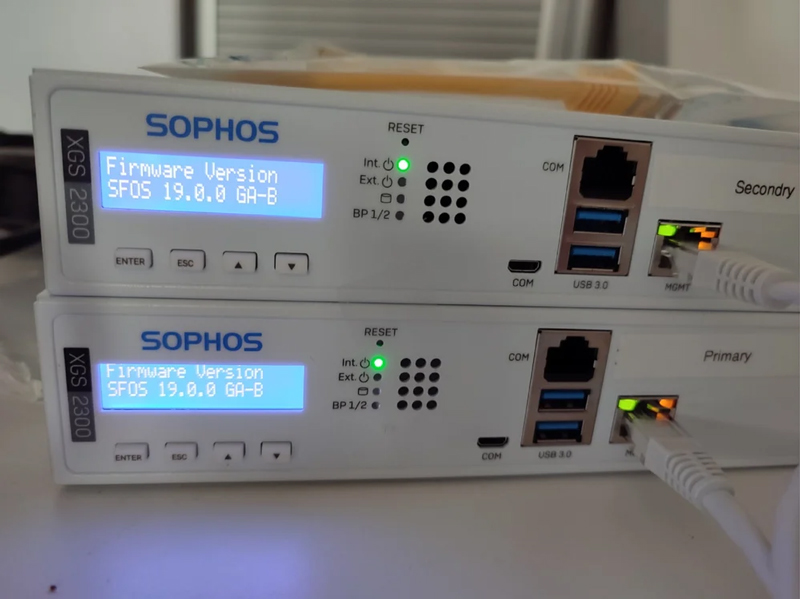 firewall-sophos-xgs-2300.jpg