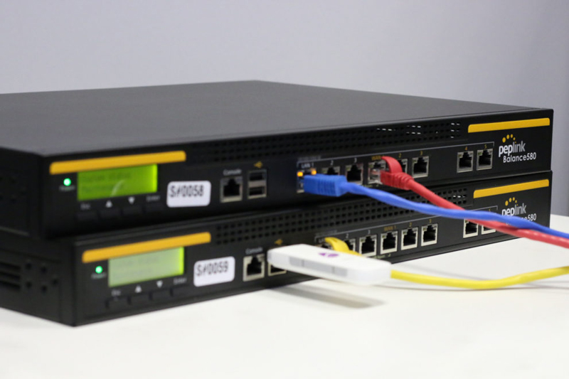 peplink-balance-580-4.jpg