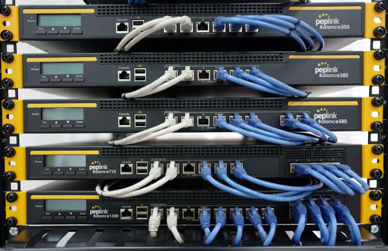 peplink-bpl-710-2.jpg
